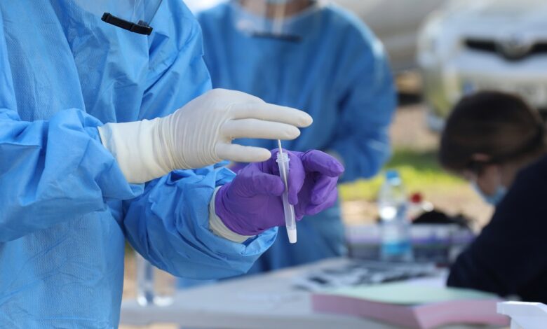ÔÅÓÔ ÊÏÑÙÍÏÚÏÕ COVID 19 RAPID TEST