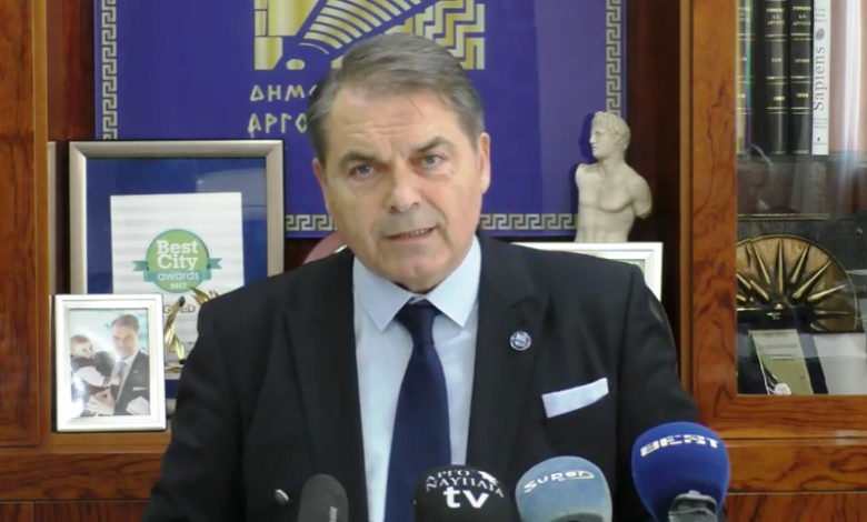 Δημητρης Καμποσος