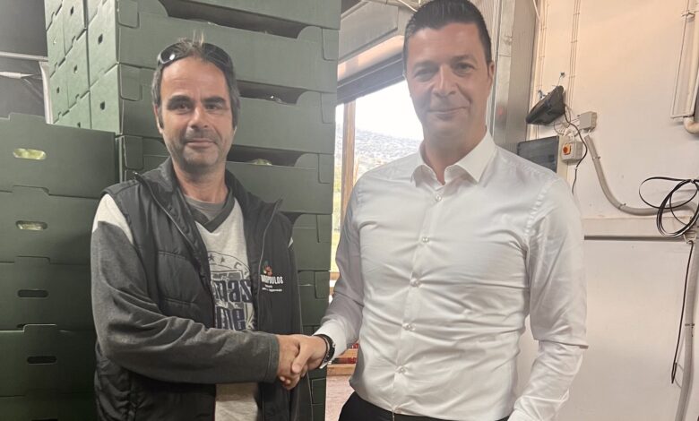 ΚΑΡΝΕΖΗΣ ΙΩΑΝΝΗΣ