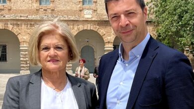 ΝΙΚΟΛΑΟΥ ΕΛΕΝΑ