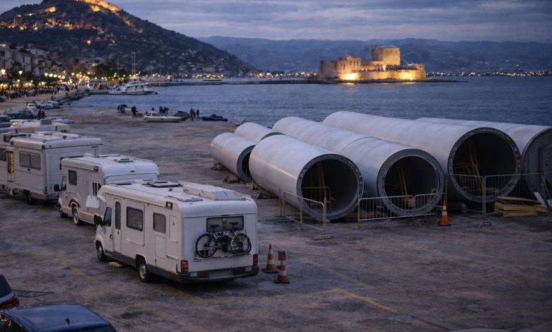 Nafplio kritiki gia apothiki kai atypi kataskinwsi sto limani zitountai apantiseis apo ton dimo