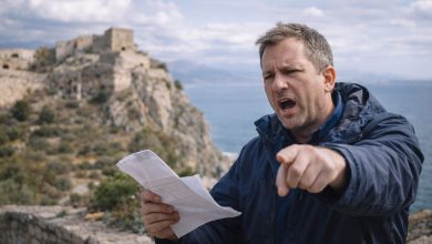 Akronafplia politis anaferei oti i puli tou sagredou paramenei kleisti